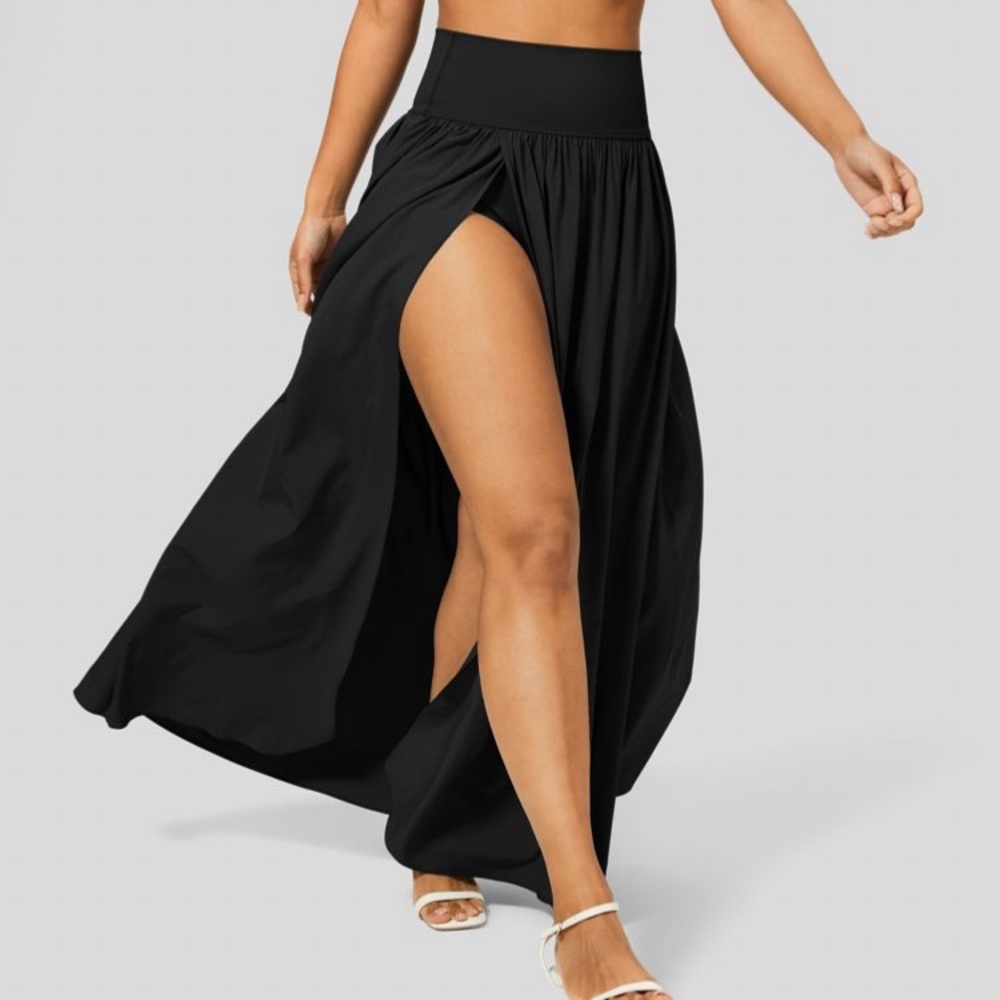 NWT- HALARA side split skirt size L